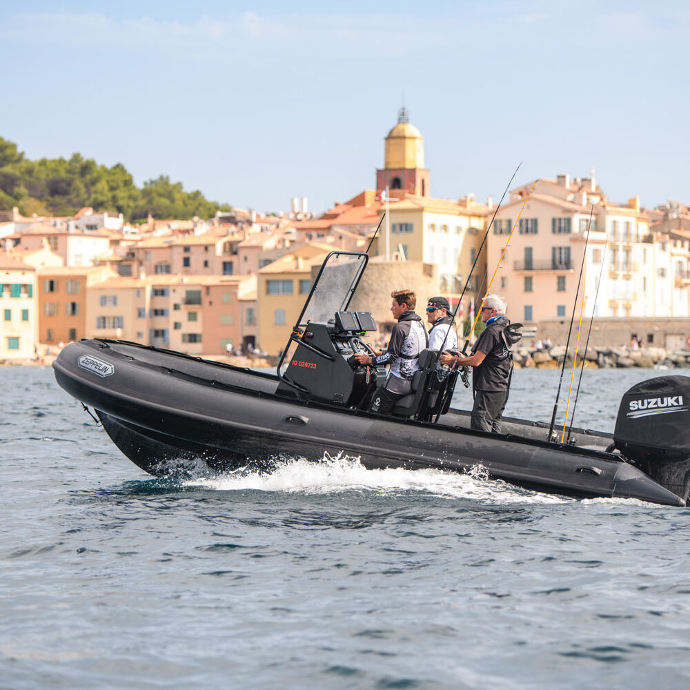 UN CDER 6.40 ST TROPEZ